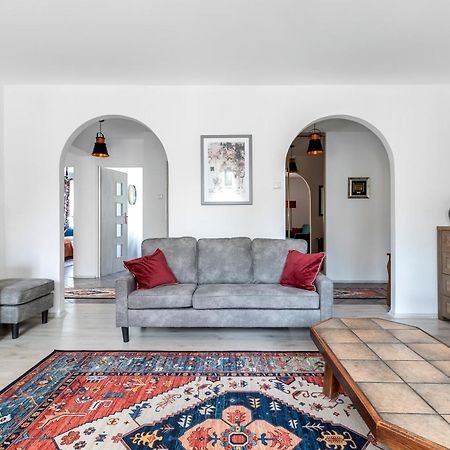 Wonderful 2- Bedroom Apartment With Soul Wwa70 Warsaw Exterior photo
